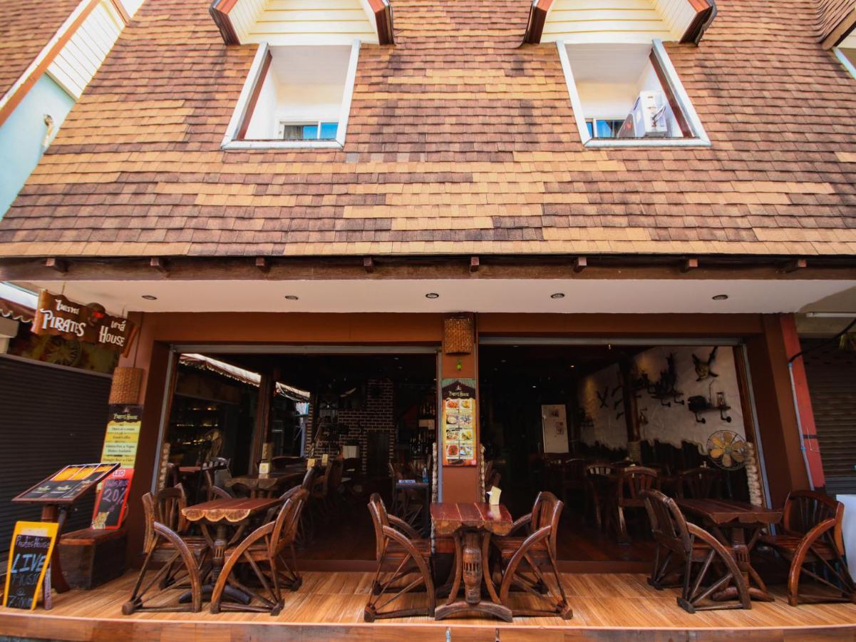 Oyo 1103 Pirates House Hotel Фи Фи Айлънд Екстериор снимка