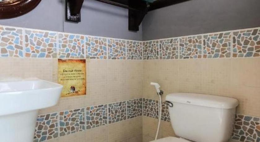 Oyo 1103 Pirates House Hotel Фи Фи Айлънд Екстериор снимка
