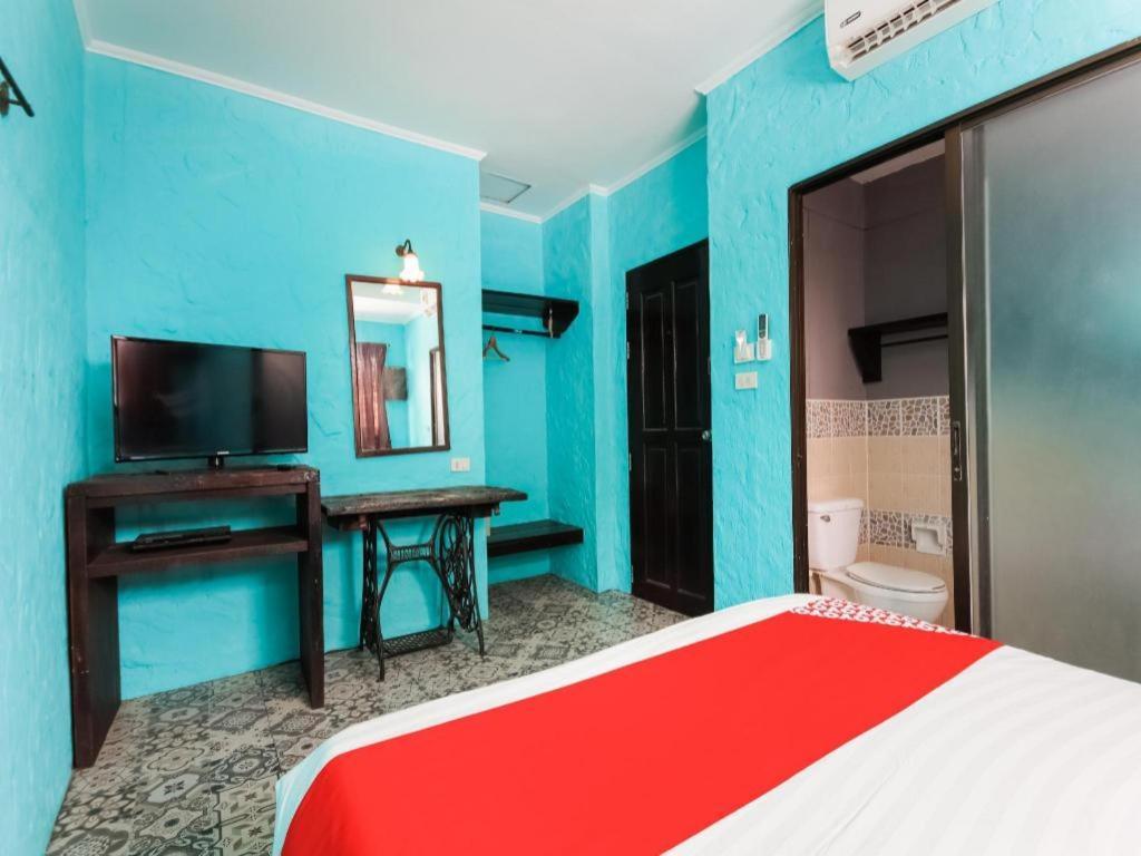 Oyo 1103 Pirates House Hotel Фи Фи Айлънд Екстериор снимка